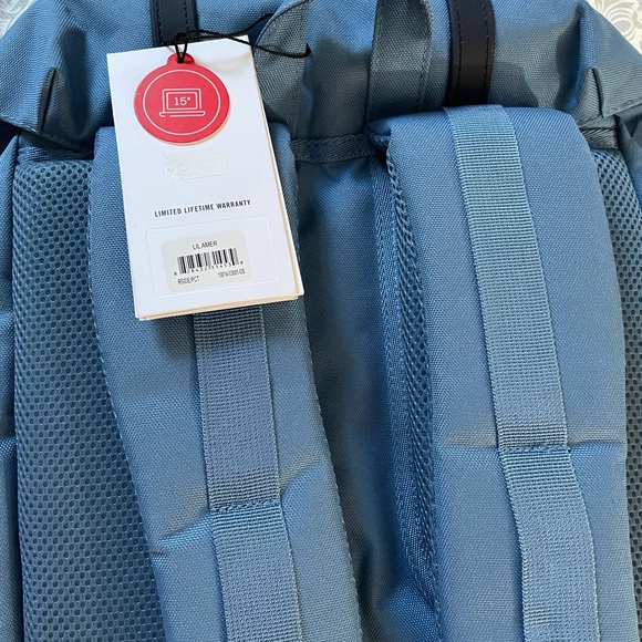✅NWT Herschel Backpack fit’s 15” la… main image 4